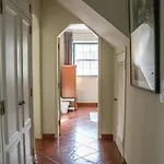 Traditional Portuguese - Casa Martins No 52 *